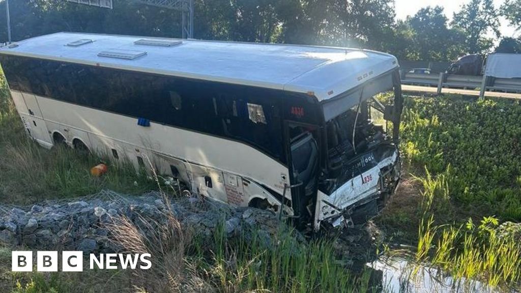 Bus driver in deadly Virginia crash charged with involuntary manslaughter