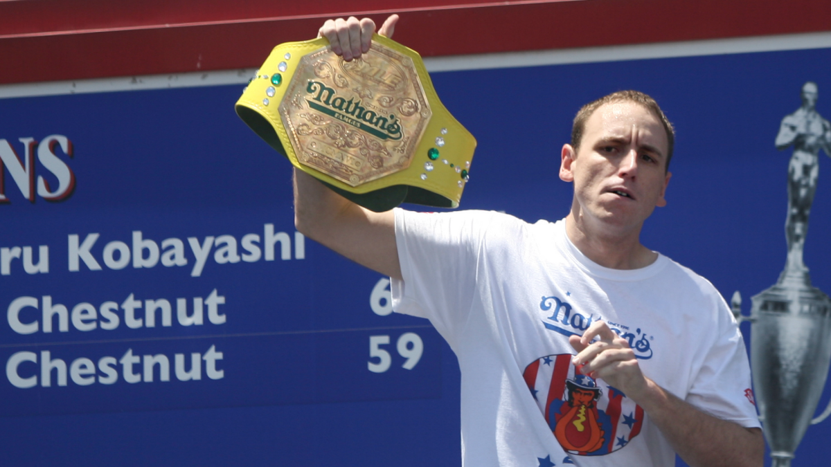 Joey Chestnut pleads guilty to batter, will be on probation during July 4