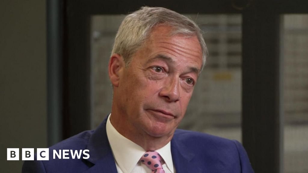 Labour reports Farage's alleged Russian phone hack to police