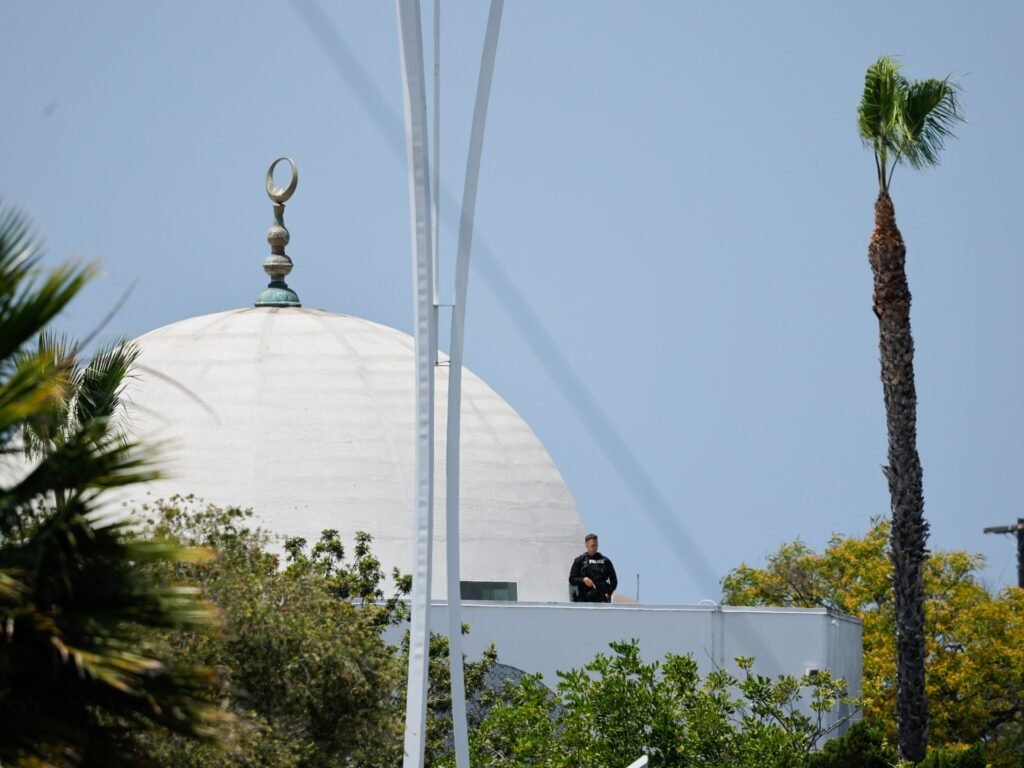 Police say they are responding to ‘active shooter’ at San Diego mosque | Gun Violence News