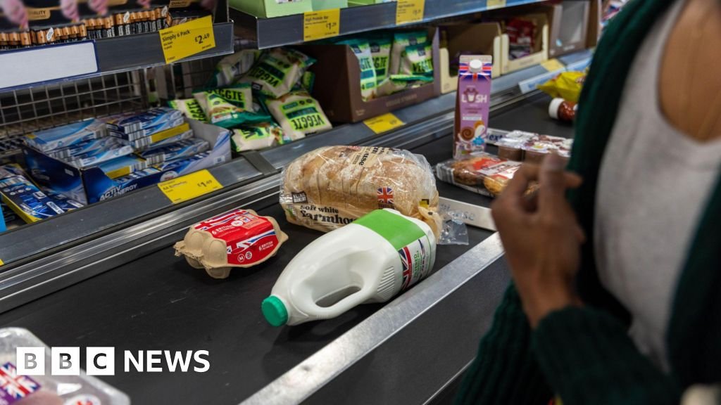 Supermarkets urged to limit food prices by government