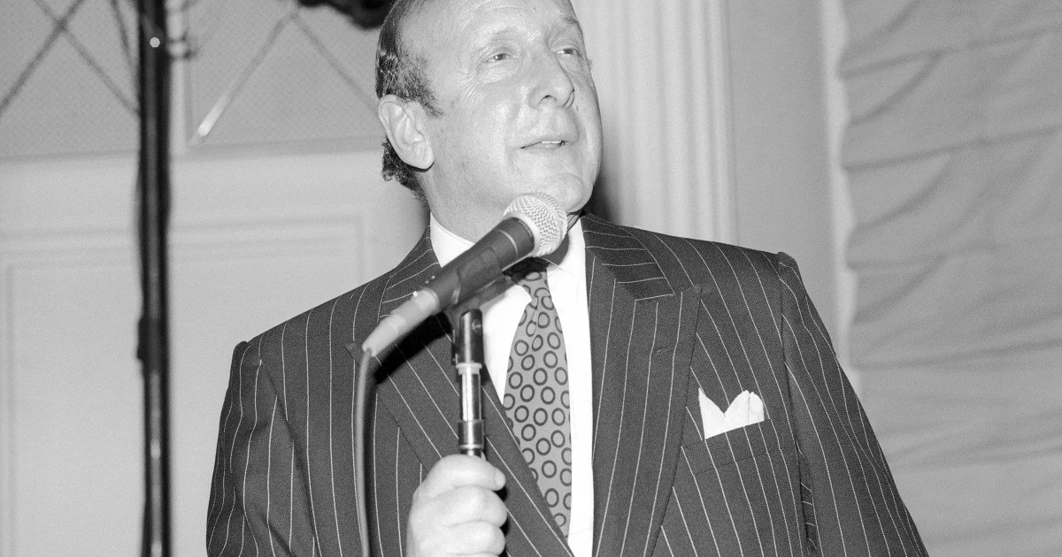 Clive Davis, music industry starmaker, dies at 94