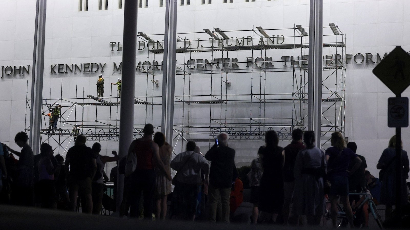 Kennedy Center misses deadline to remove Trump's name as government asks for 12-hour extension