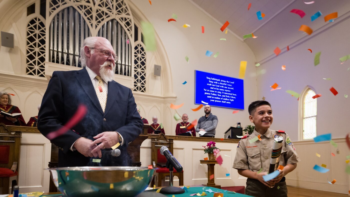 This congregation wipes out medical debt together, putting politics aside : NPR