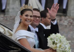 This tiara was worn by an historic queen on the day she became royal