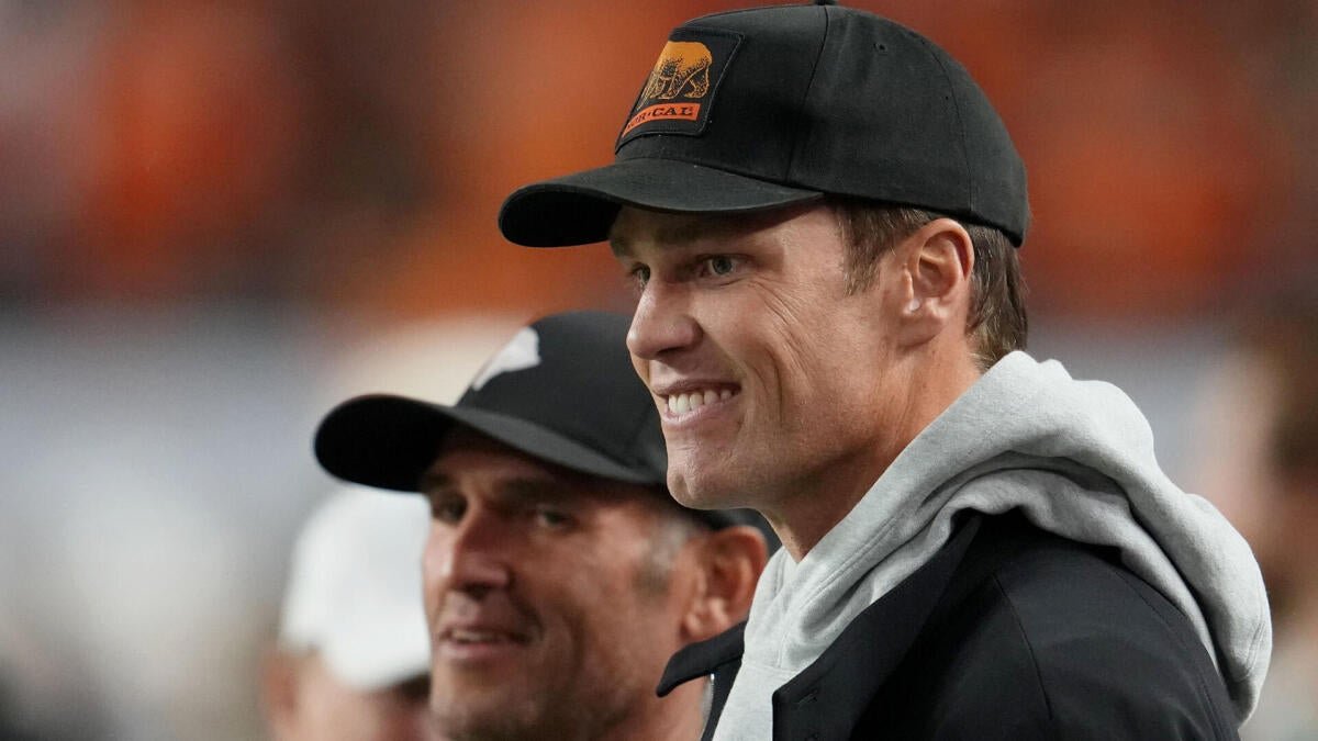 Tom Brady labels Aaron Rodgers as NFL's best pure passer, reveals favorite current QBs
