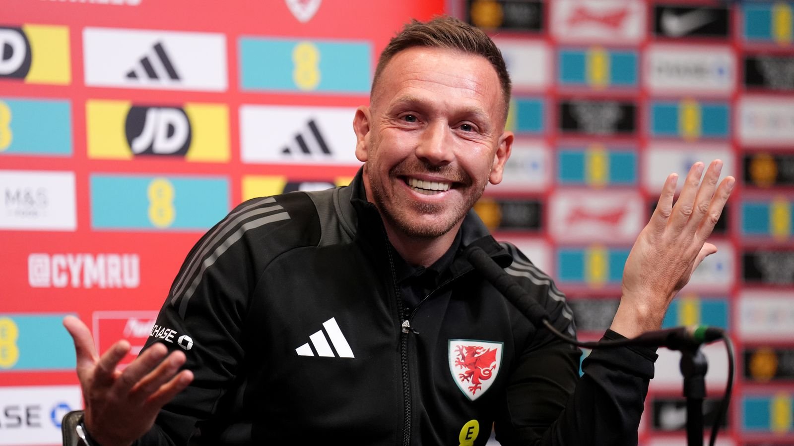 Wales boss Bellamy in talks with Burnley over head coach role