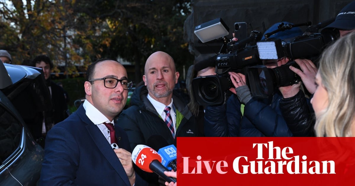 Australia news live: Labor MPs gather before Victorian leadership challenge; PM praises outgoing ACTU ‘giants’ | Australia news