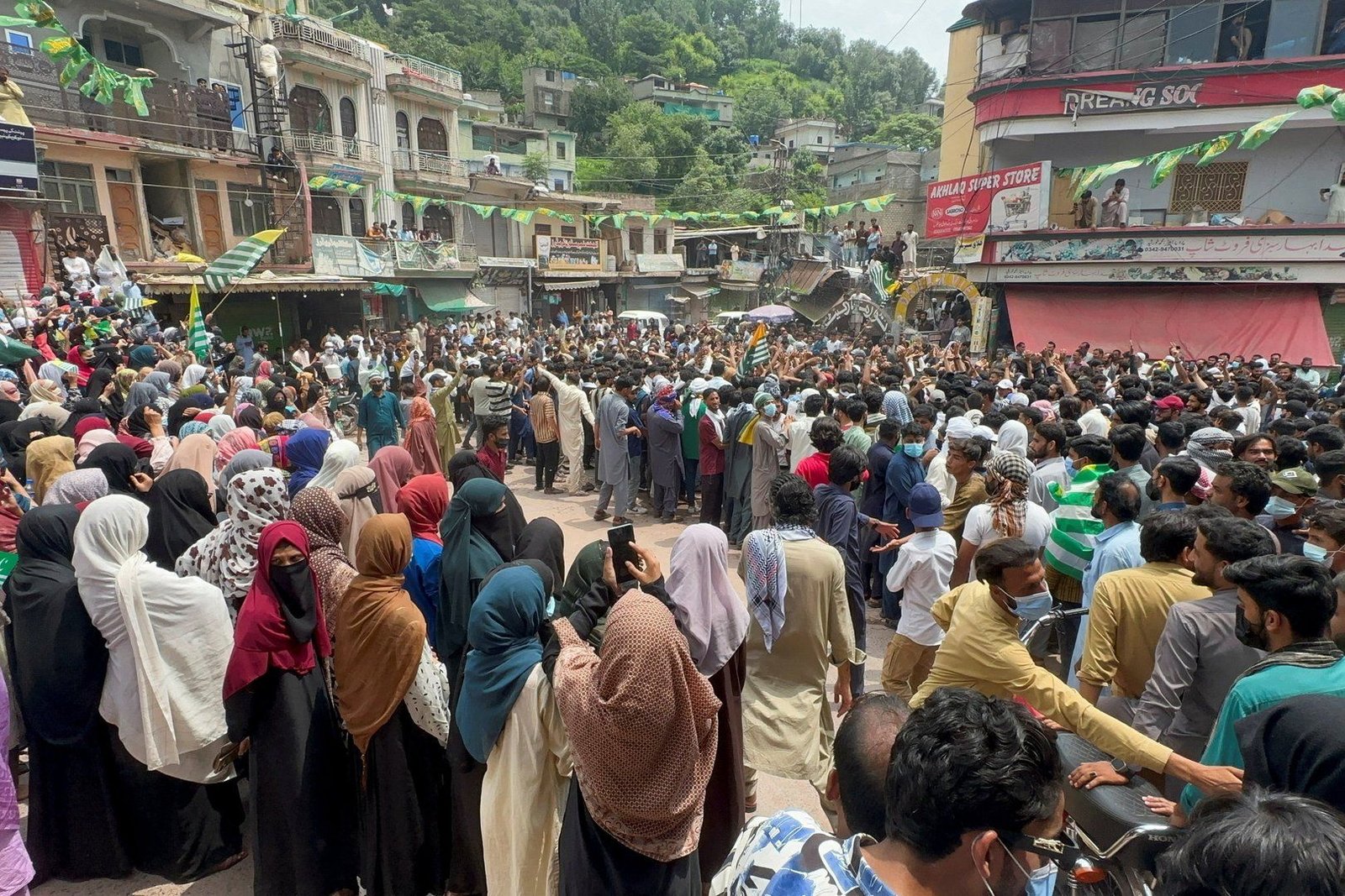 Is Pakistan ‘using India’s playbook’ in Kashmir? | Politics