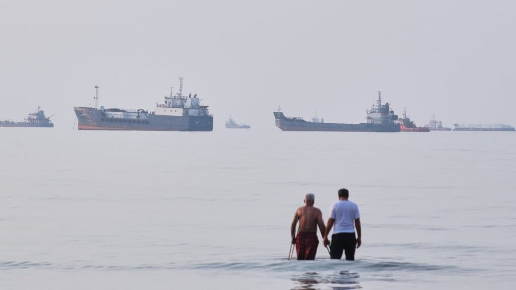 U.S. and Iran escalate strikes across Mideast : NPR