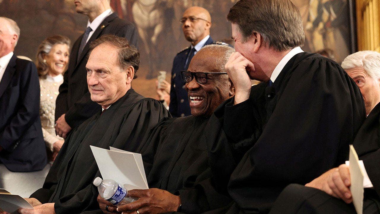 Clarence Thomas says Alito found him 'scary' at Yale Law School