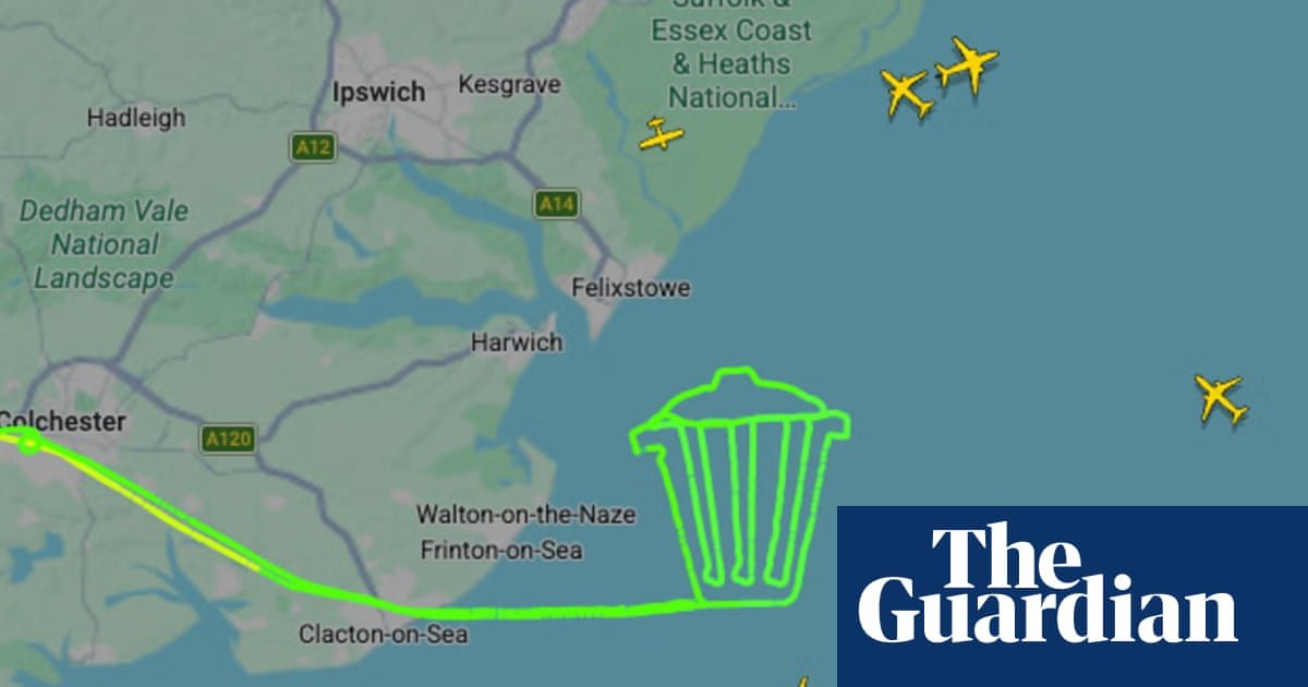 Pilot pulls off Count Binface stunt for Clacton byelection | Clacton byelection August 2026