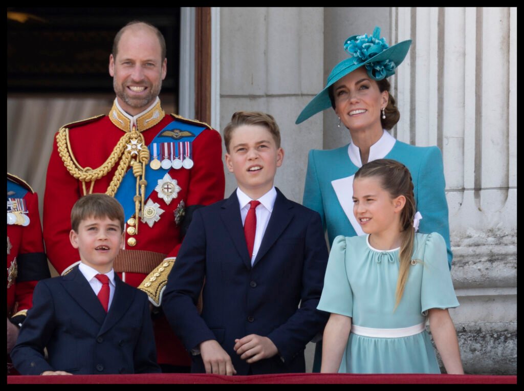 Prince George makes unexpected appearance with Charlotte and Louis