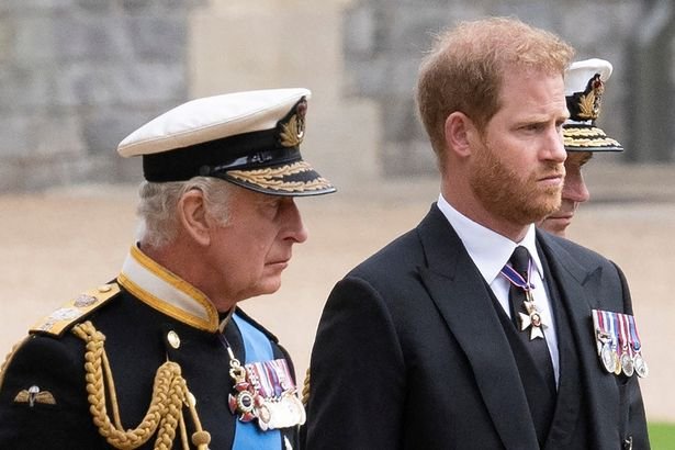 'If Prince Harry really wants reconciliation with the King he must pick up phone and call him'