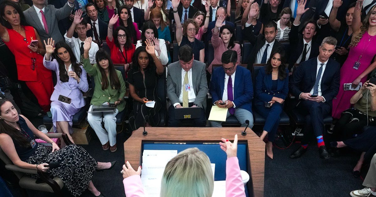 MS NOW, CNN, Politico seek emergency hearing after White House denies access despite court order