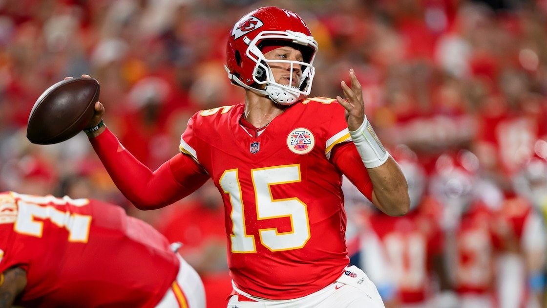 Patrick Mahomes Talks 1st Game Back After Injury Rehab, Chiefs' Dominant Win vs. Broncos