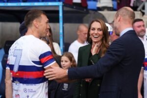 Prince William and Kate surprise emotional Kevin Sinfield on gruelling challenge in memory of Rob Burrow