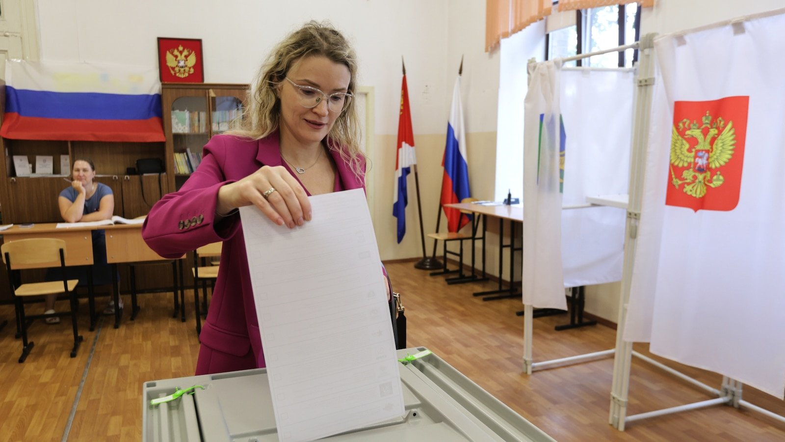 Russia begins 3 days of voting in parliamentary election set to cement Kremlin power