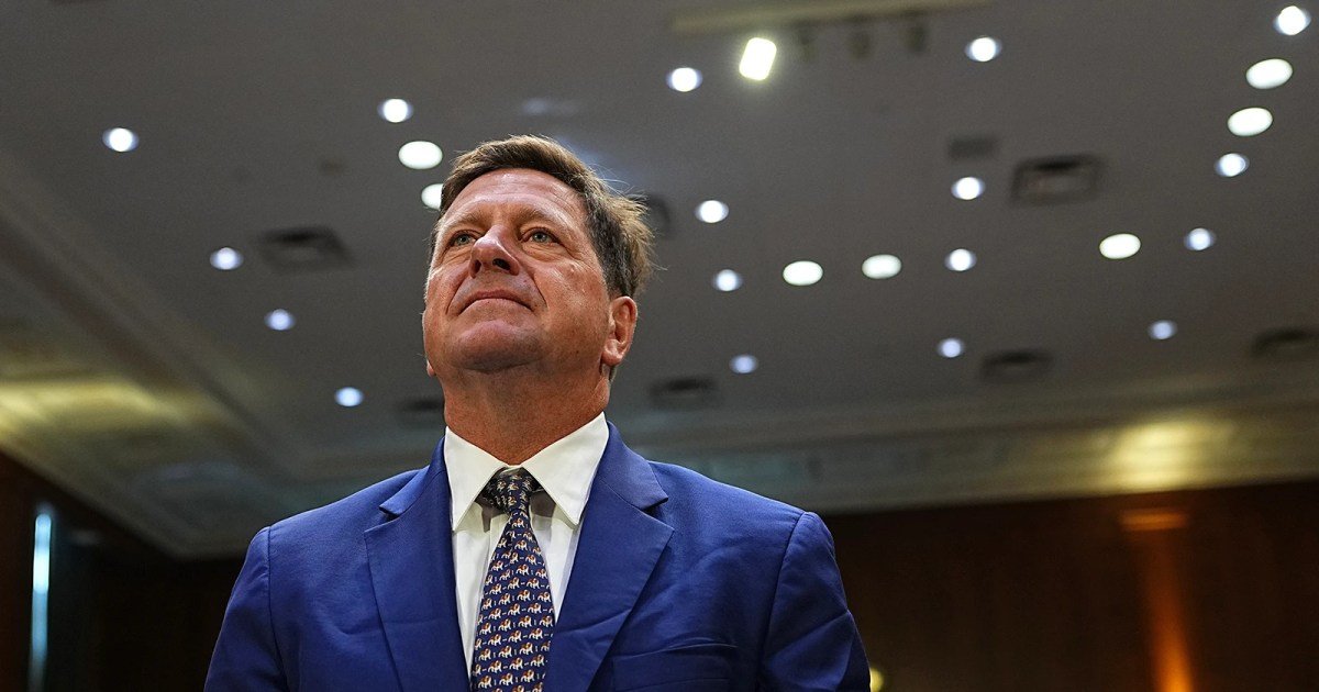 Trump names Intelligence Director Jay Clayton as AI czar